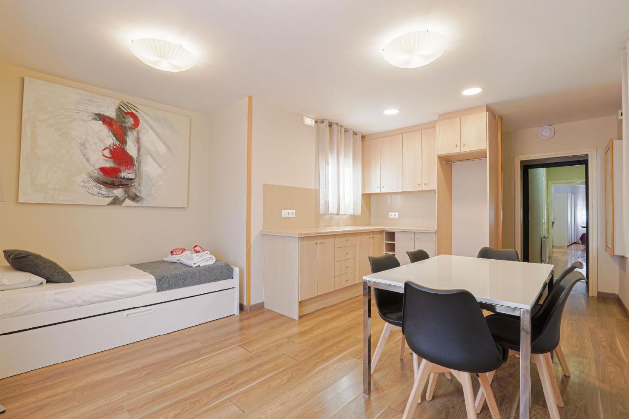 Alcam Laforja Apartment Barcelona Bagian luar foto