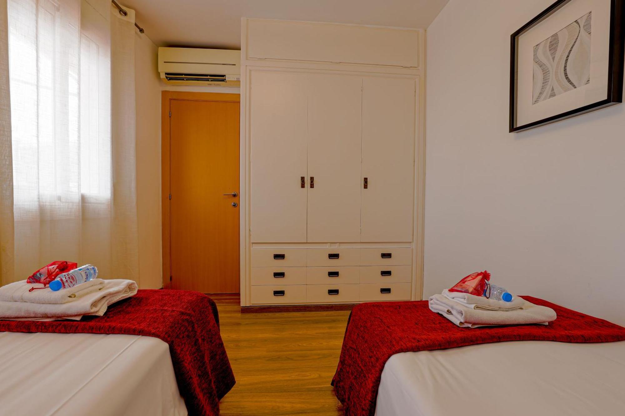 Alcam Laforja Apartment Barcelona Bagian luar foto