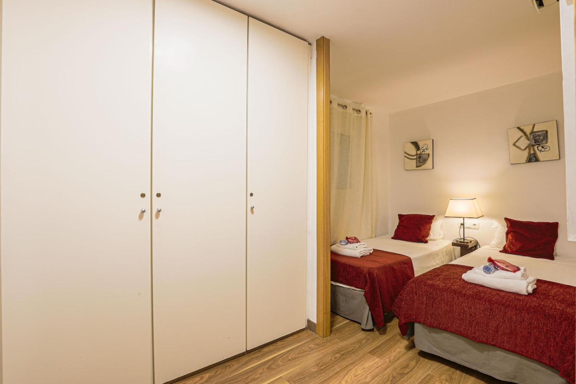Alcam Laforja Apartment Barcelona Bagian luar foto