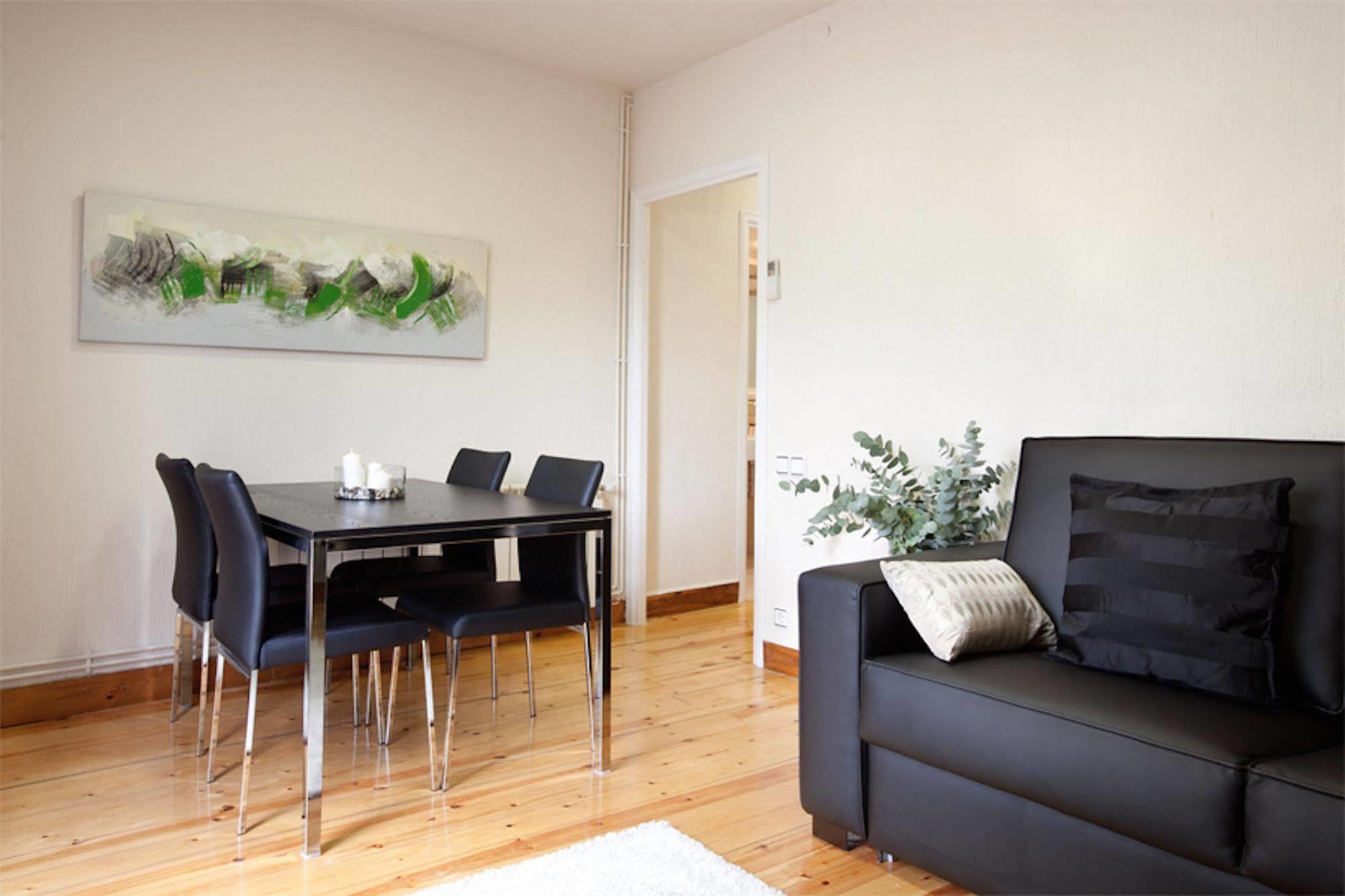 Alcam Laforja Apartment Barcelona Bagian luar foto